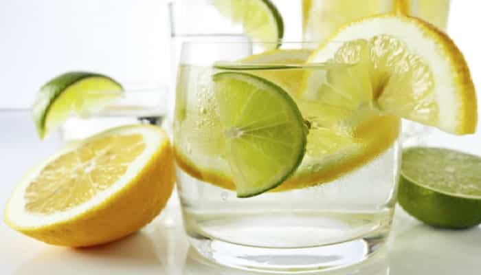 grandes beneficios del agua de limón