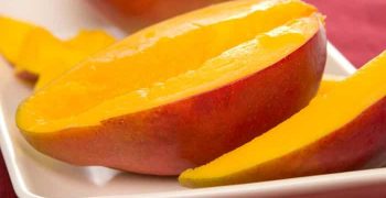 aprende sobre los beneficios del jugo de mango