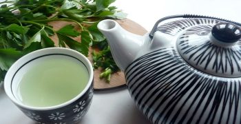 beneficios del té de perejil