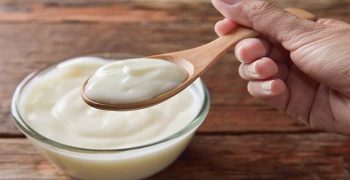 beneficios del yogurt natural