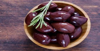 beneficios de las aceitunas de kalamata