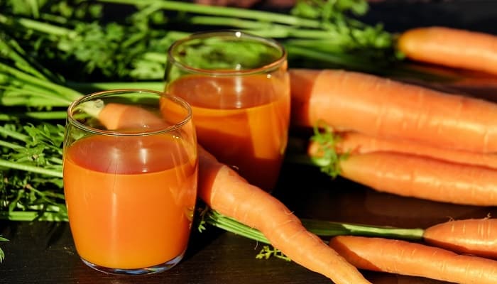 beneficios del zumo de zanahoria